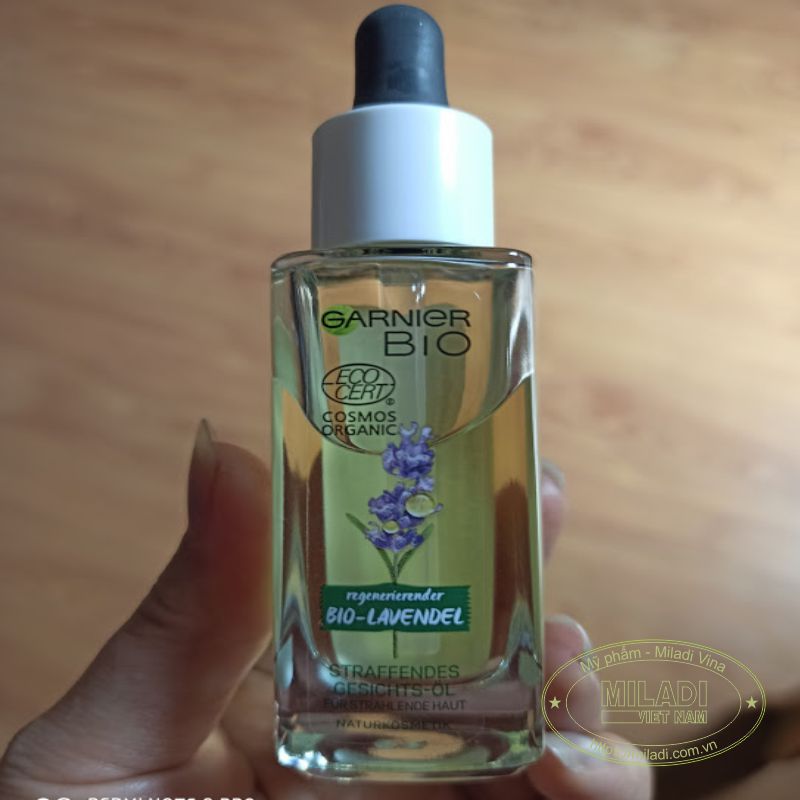 Tinh chất dưỡi da hoa Oải hương GARNIER BIO - hàng nội địa Đức